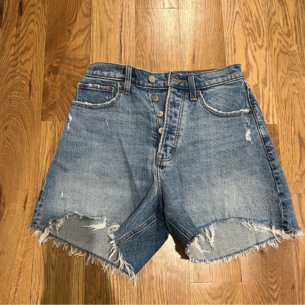 Abercrombie dad shorts size 0 curve love
